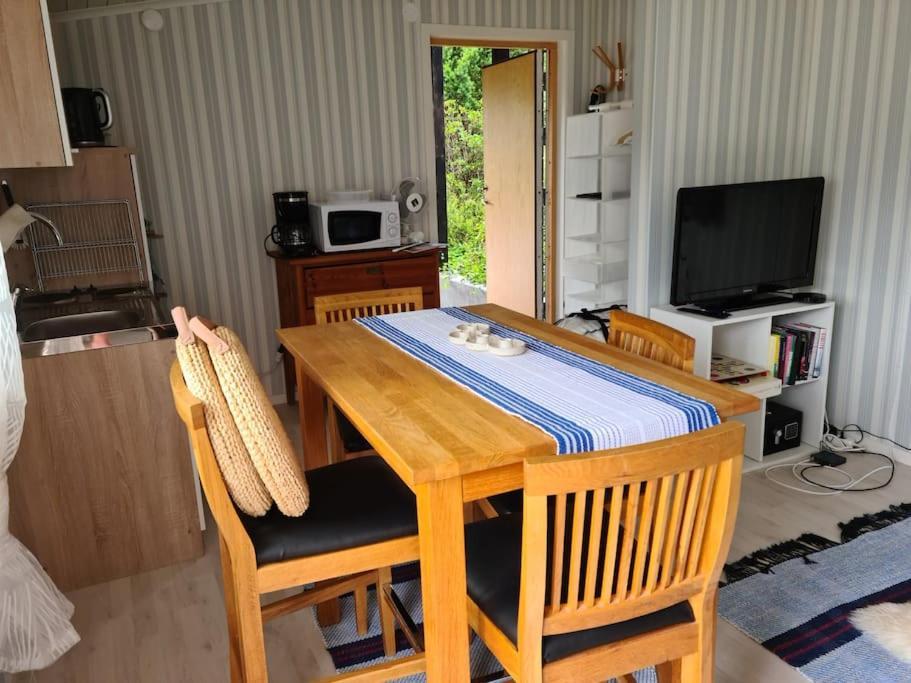 Foertjusande Gaesthus Med Parkering Fjällbacka 外观 照片